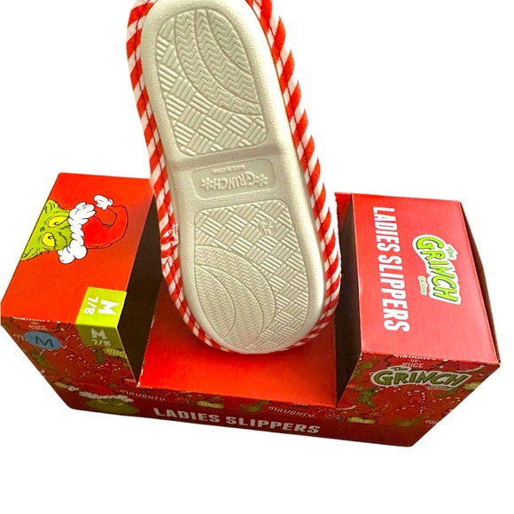 NEW The Grinch Dr. Seuss Women’s Holiday Slippers, Women Size M (7/8) - Picture 2 of 5